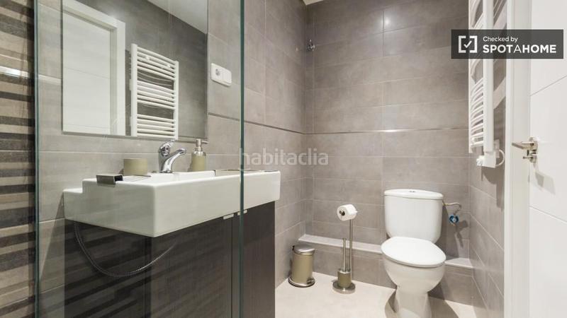 Foto 80a290a2-a7fb-4b9b-b210-dcb85eedc966. Alquiler piso moderno estudio en alquiler en el centro en Madrid