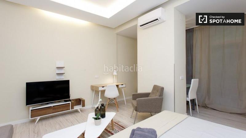 Foto 4f5db6b8-69ec-40f9-aad5-8b212efdc7a3. Alquiler piso estudio en alquiler en almagro y Trafalgar, en Madrid