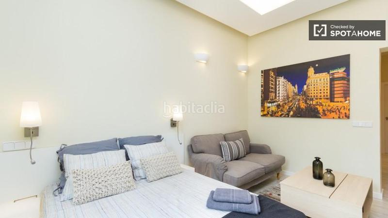 Foto d0d36cb8-db42-4ef1-a7fc-2f73651b9424. Rent flat with heating in Almagro Madrid