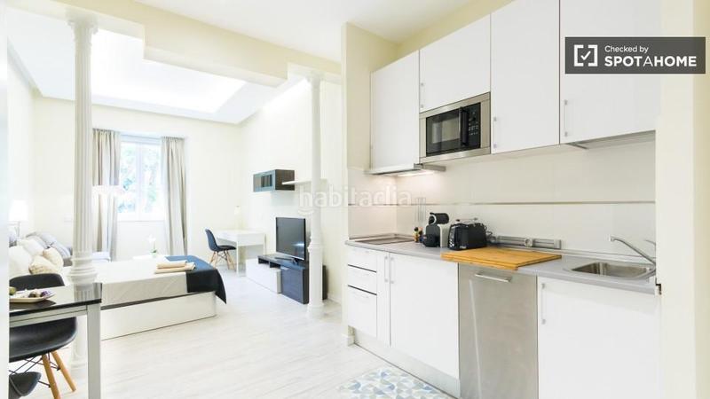 Foto 0abf7d5c-2e87-497b-a9f7-baa7f5ccfd11. Alquiler piso estudio en alquiler en Almagro y trafalgar, en Madrid