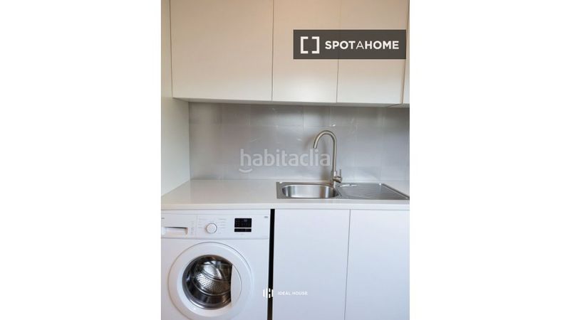 Foto 0fac7018-71c0-493a-b9d1-940a7e541c6e. Alquiler piso apartamento de 2 dormitorios en alquiler en Aeropuerto, en Madrid