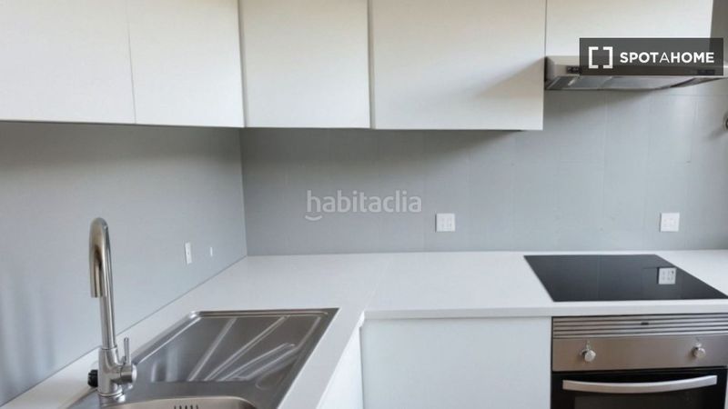 Foto 1622633a-cd88-47d4-ba7a-3f48f032644d. Alquiler piso apartamento de 2 dormitorios en alquiler en Aeropuerto, en Madrid