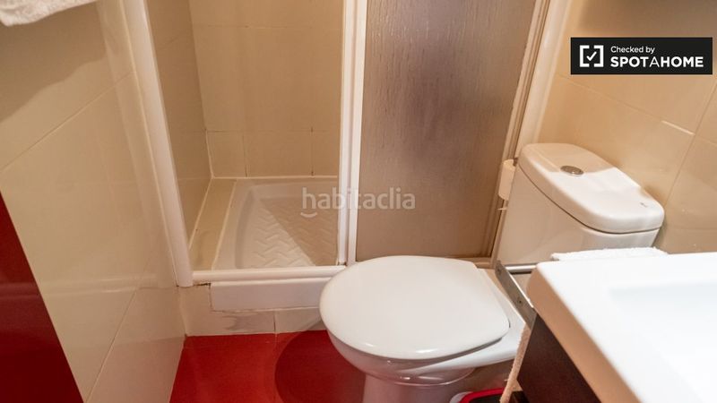 Foto db386857-381d-4bf0-b092-4a75271b0f8b. Rent flat with heating in Valdeacederas Madrid