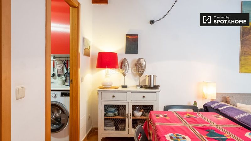 Foto e415a5a4-4348-4090-b5ef-614a48113093. Rent flat with heating in Valdeacederas Madrid