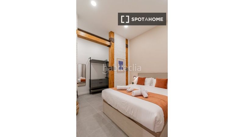 Foto 1fa6a385-7580-463b-bc36-b516511c44d8. Alquiler piso apartamento de 3 dormitorios en alquiler en embajadores, en Madrid