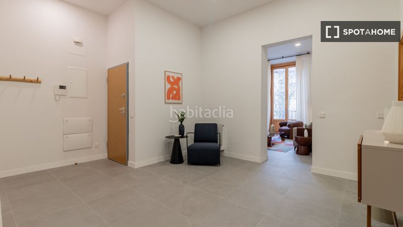 Foto c46e5759-c75d-48e3-ad7d-cf1665f561c4. Alquiler piso apartamento de 3 dormitorios en alquiler en embajadores, en Madrid