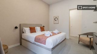 Lloguer Pis a Embajadores-Lavapiés. Apartamento de 3 dormitorios en alquiler en embajadores, madrid