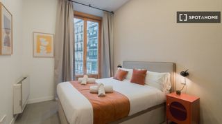 Rent Flat in Embajadores-Lavapiés. Apartamento de 3 dormitorios en alquiler en embajadores, madrid
