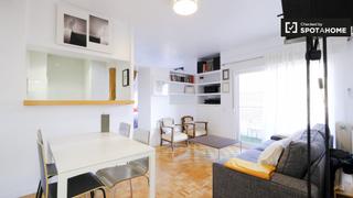 Lloguer Pis a Guindalera. Gran apartamento de 1 dormitorio en alquiler en guindalera, madr