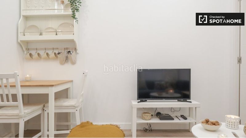 Foto 15507fb7-1245-4177-a4f4-0e2bd5f142e2. Rent flat with heating in Almagro Madrid