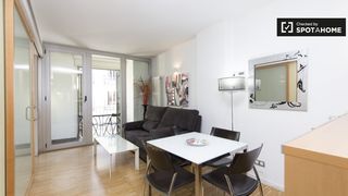 Affitto Appartamento in Embajadores-Lavapiés. Apartamento de 2 dormitorios en alquiler en embajadores, madrid