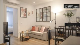 Rent Flat in Castilla. Piso de 2 habitaciones en alquiler en castilla, madrid.