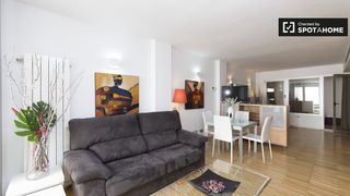 Affitto Appartamento in Embajadores-Lavapiés. Apartamento de 2 dormitorios en alquiler en embajadores, madrid