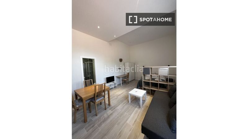 Foto cd9c12be-43c0-42a2-878d-f7a76ffe7ef0. Alquiler piso estudio en alquiler en hispanoamérica, en Madrid