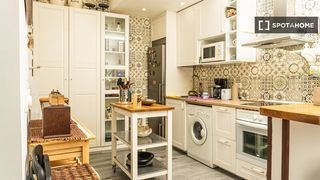 Miete Etagenwohnung in Cortes-Huertas. Piso de 1 dormitorio en alquiler en cortes, madrid