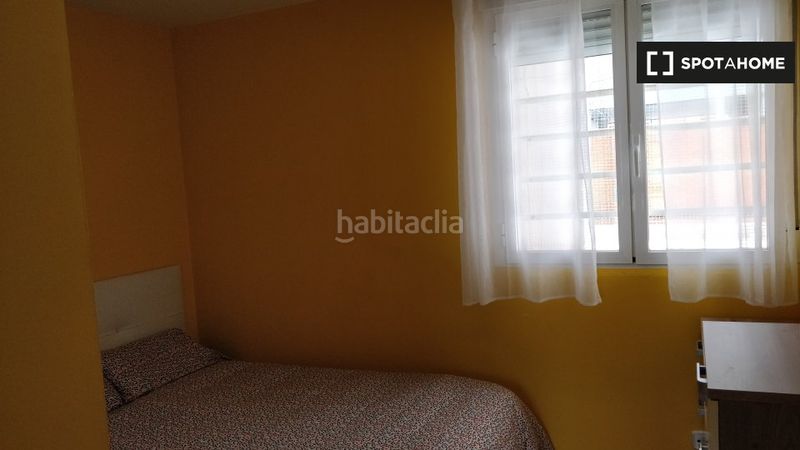 Foto f51ce3bc-549c-46a3-84b9-ba37d569e080. Rent flat with heating in Delicias Madrid