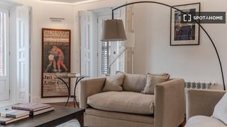 Alquiler Piso en Sol. Apartamento de 4 dormitorios en alquiler en sol, madrid