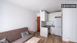 Location Appartement à Villaverde Alto. Piso de 1 dormitorio en alquiler en san andrés, madrid