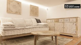 Alquiler Piso en Embajadores-Lavapiés. Apartamento de 1 dormitorio en alquiler en lavapiés en madrid