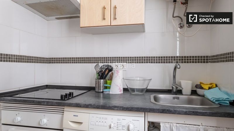 Foto 8657d1d6-edfa-4330-a3e1-c7ab812d5466. Rent flat with heating in Numancia Madrid