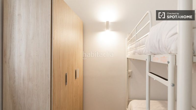 Foto f00dcd6a-f5ce-4c8e-b4f2-e03018f33470. Rent flat with heating in Puerta del Ángel Madrid