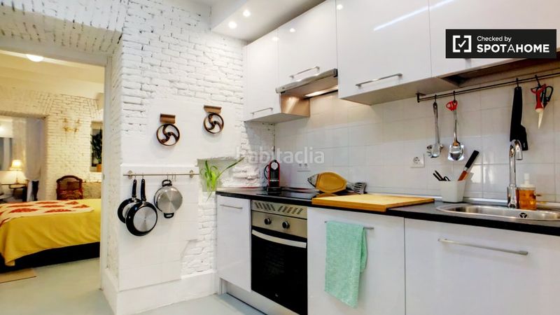 Foto 3df05521-674b-4932-a3e7-e361bb933886. Rent flat with heating in Embajadores-Lavapiés Madrid