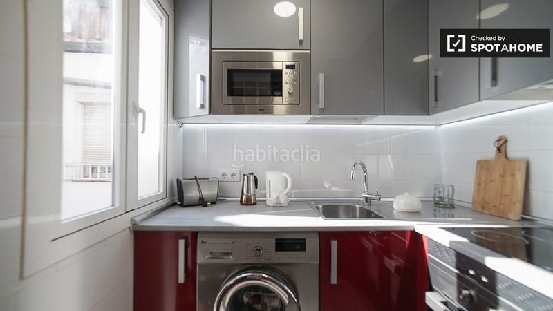 Foto b13838b1-07f5-4c3d-b61e-1ec733889c53. Rent flat with heating in Sol Madrid