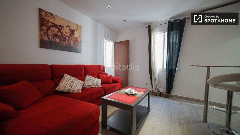 Foto f8fe8354-6723-4efd-b37f-eea895cfca55. Rent flat with heating in Sol Madrid