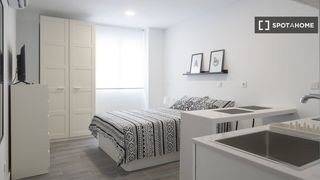 Affitto Appartamento in Opañel. Estudio en alquiler en opañel, madrid