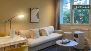 Rent Flat in Hispanoamérica-Bernabéu. Estudio en alquiler en hispanoamérica, madrid