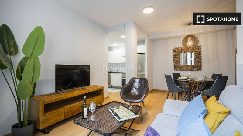 Foto 1698f1f9-ccbe-4c88-87f3-5327e9c91ace. Alquiler piso apartamento de 3 dormitorios en alquiler en Palos de Moguer, en Madrid