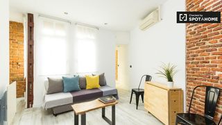 Location Appartement à Palos de Moguer. Renovado apartamento de 2 dormitorios en alquiler en atocha, mad