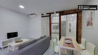 Miete Etagenwohnung in Embajadores-Lavapiés. Piso de 2 habitaciones en alquiler en embajadores, madrid