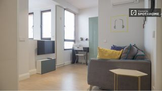 Rent Flat in Sol. Piso de 1 dormitorio en alquiler en sol, madrid