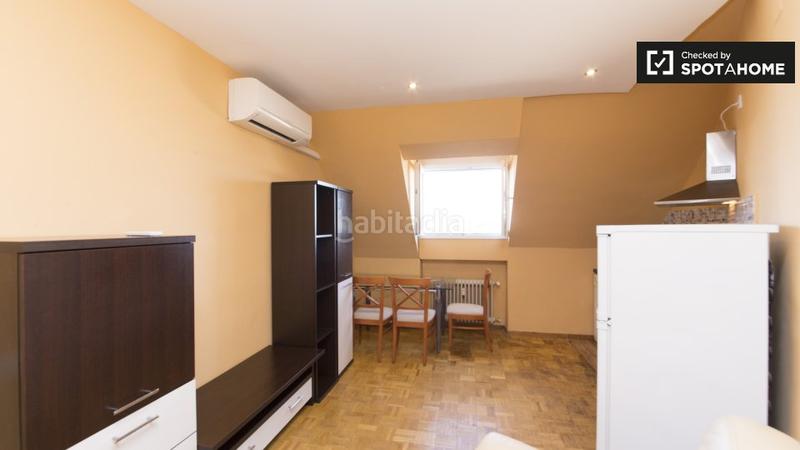 Foto b0096f7b-5670-4a46-87a6-143cc37bd7fa. Alquiler piso apartamento de 1 dormitorio en alquiler , madrid en Pozuelo de Alarcón