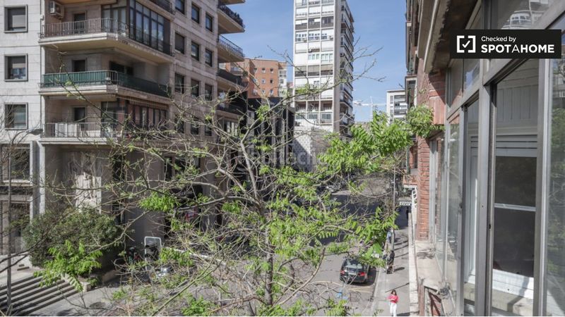 Foto c3802833-9f76-40fe-8a0e-4ab41659a36c. Rent flat with heating in El Viso Madrid
