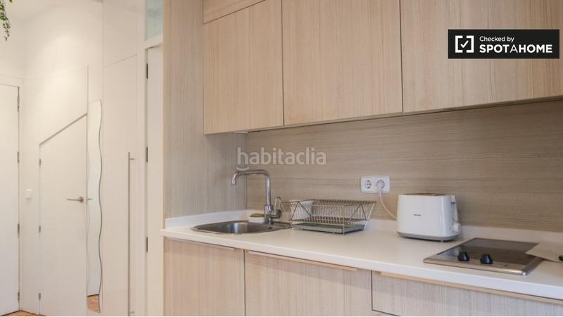 Foto 89e3d2a7-dce5-445d-87ad-28484fd073df. Alquiler piso estudio en alquiler en malasaña, en Madrid