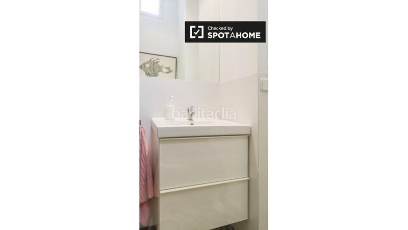Foto bdc160b5-80d2-45b3-8a24-5fe442d52208. Alquiler piso estudio en alquiler en malasaña, en Madrid