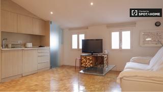 Rent Flat en Universidad-Malasaa. Estudio en alquiler en malasaa, madrid