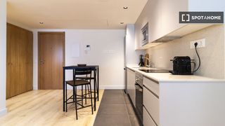 Lloguer Pis a Nueva España. Piso en alquiler de 1 habitación en nueva españa, madrid