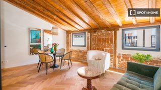 Rent Flat in Embajadores-Lavapiés. Piso de 1 dormitorio en alquiler en embajadores, madrid.