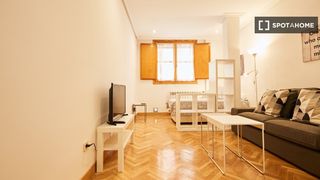 Lloguer Pis a Universidad-Malasaña. Estudio en alquiler en universidad, madrid