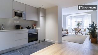 Miete Etagenwohnung in Nueva España. Apartamento de 1 dormitorio en alquiler en nueva españa, madrid