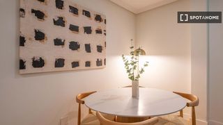 Rent Flat in Nueva España. Apartamento de 2 dormitorios para alquilar en nueva españa, madr