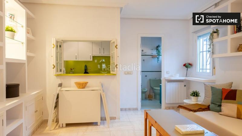 Foto 28890370-5b69-4e32-a56c-d71afd2a30b0. Alquiler piso apartamento de 2 dormitorios en alquiler en Acacias, en Madrid