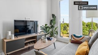 Rent Flat in Ensanche de Vallecas-La Gavia. Piso de 2 habitaciones con gimnasio y acceso a piscina en vallec