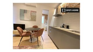 Affitto Appartamento in Palacio. Acogedor apartamento de 1 dormitorio en alquiler en la latina, m