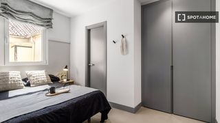 Rent Flat in Universidad-Malasaña. Piso de 2 habitaciones en alquiler en universidad, madrid