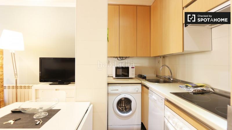 Foto 8a2e793d-40fa-46ba-8afb-f665855fe549. Miete etagenwohnung mit heizung in Adelfas Madrid