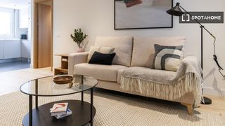 Location Appartement à Nueva España. Apartamento de 2 dormitorios para alquilar en nueva españa, madr